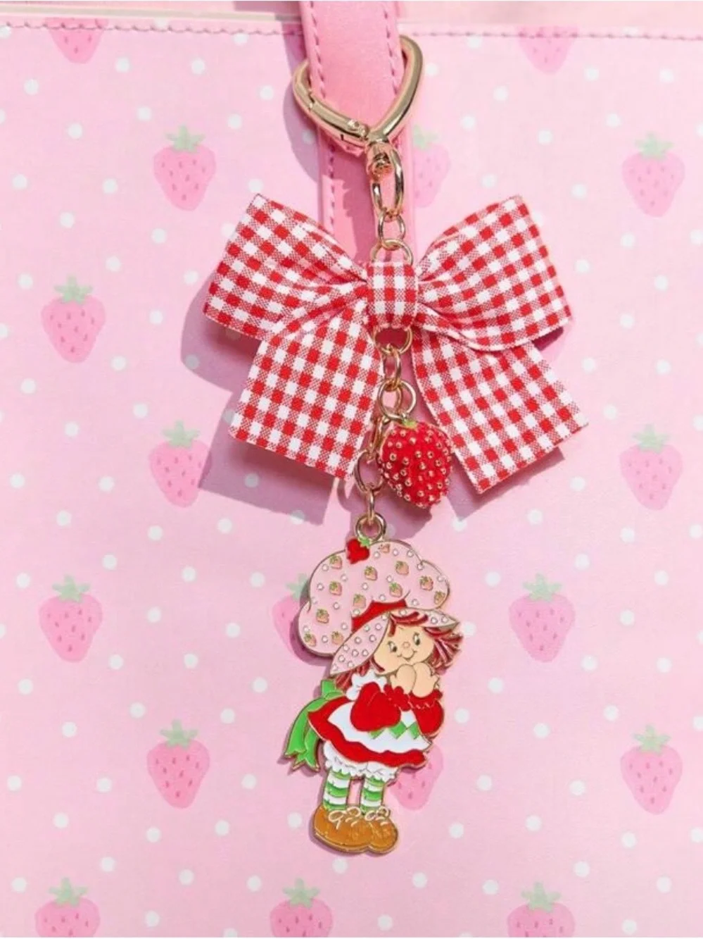 Strawberry Shortcake Bow Bag Charm Keychain – Red & Gold 🍓🔑